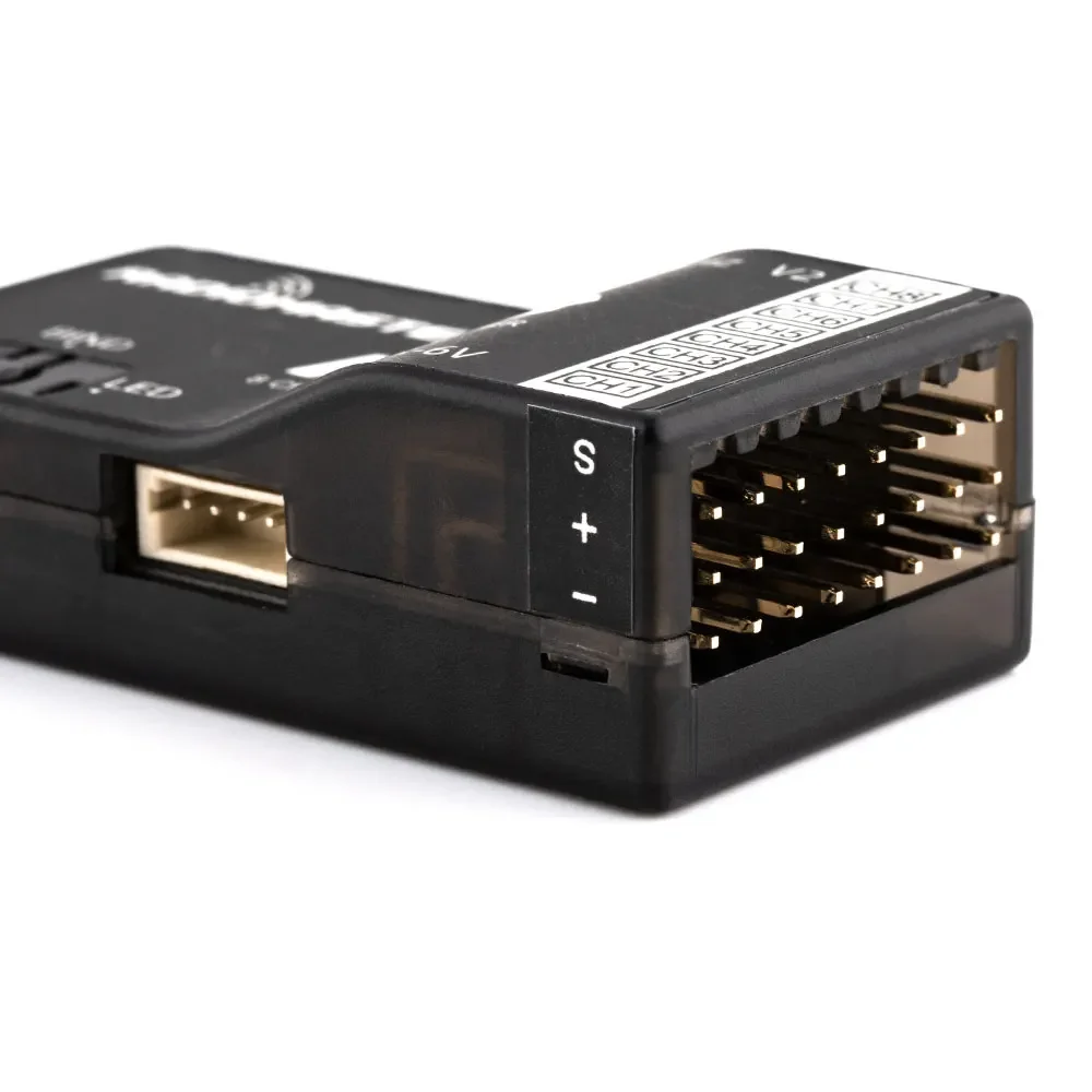 RadioMaster R88 V2.0 8ch SFHSS - đánh giá và giá Receiver Sbus 8Ch
